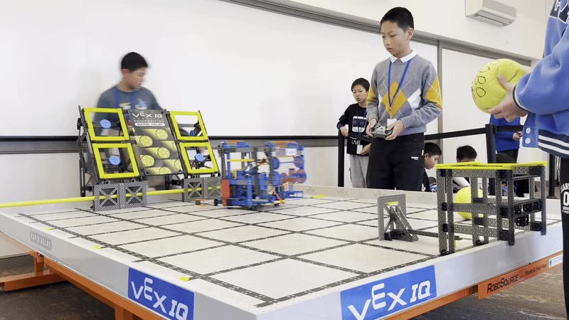 VEX IQ Rapid Relay match in progress on the competition field