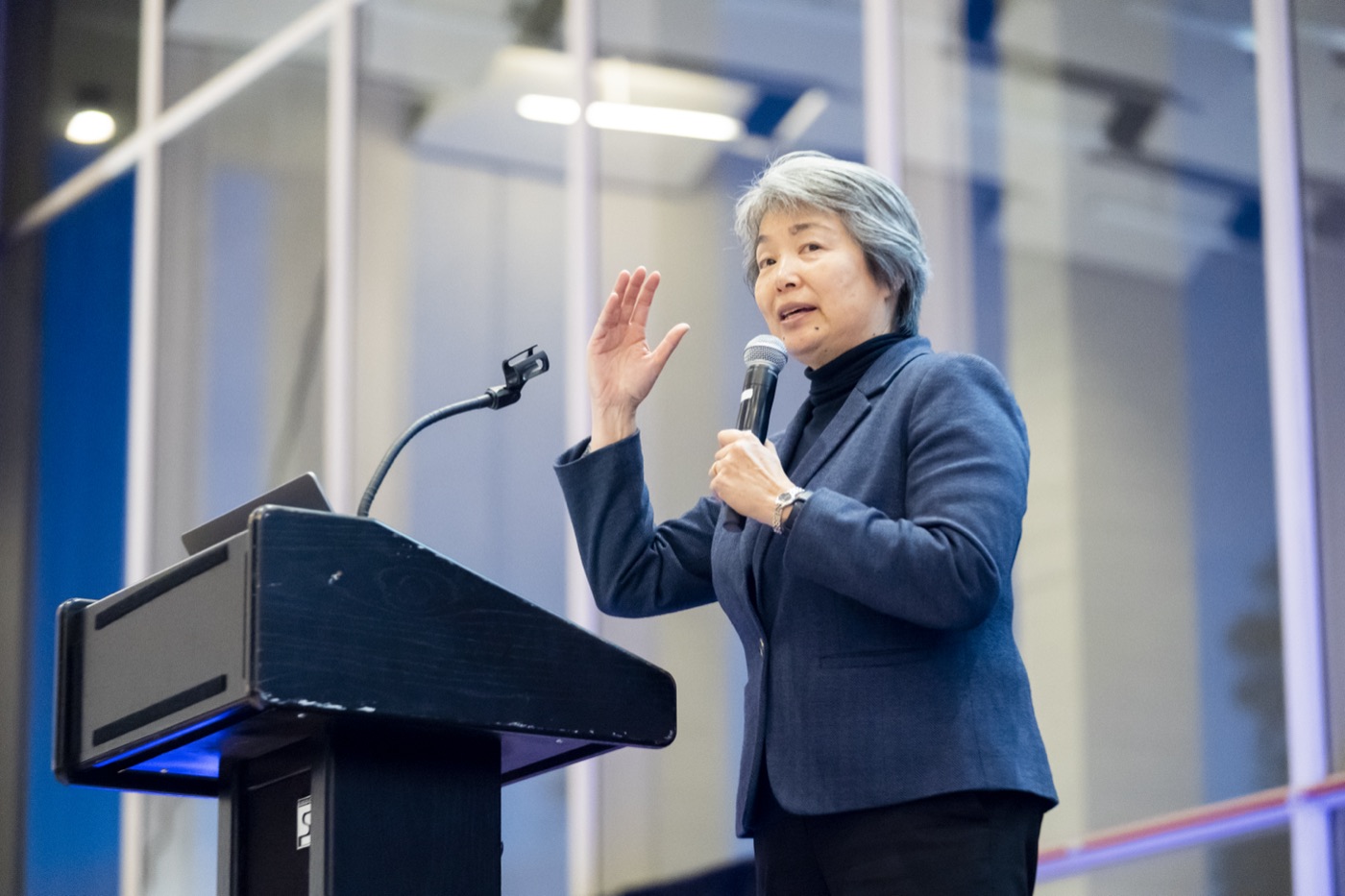 Dean Tsu-Jae King Liu speaking at the podium